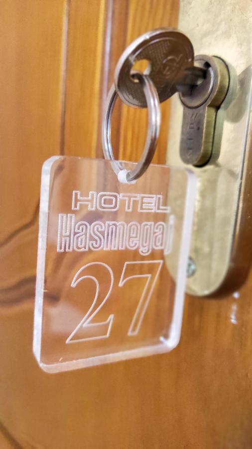 Hotel Hasmegaj Mahall' e Kryethuit エクステリア 写真